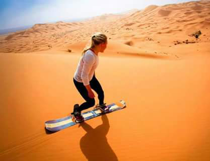 campo-tendato-nel-deserto